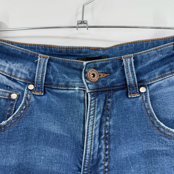 Universal Standard Bae Boyfriend Crop Jeans Color Princeton Blue Size 4 - Picture 8 of 12